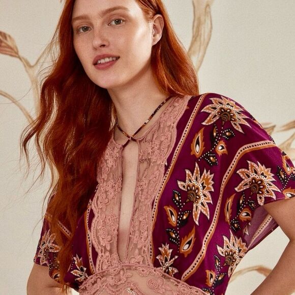 NEW FARM Rio Glam Tapestry Burgundy Lace Short Sleeve Maxi Dress Floral Pink XL - Picture 3 of 16